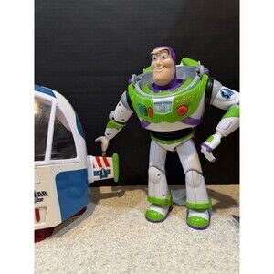 Thinkway Toy Story Buzz Lightyear 12” Talking Figure& Command Ship read info
